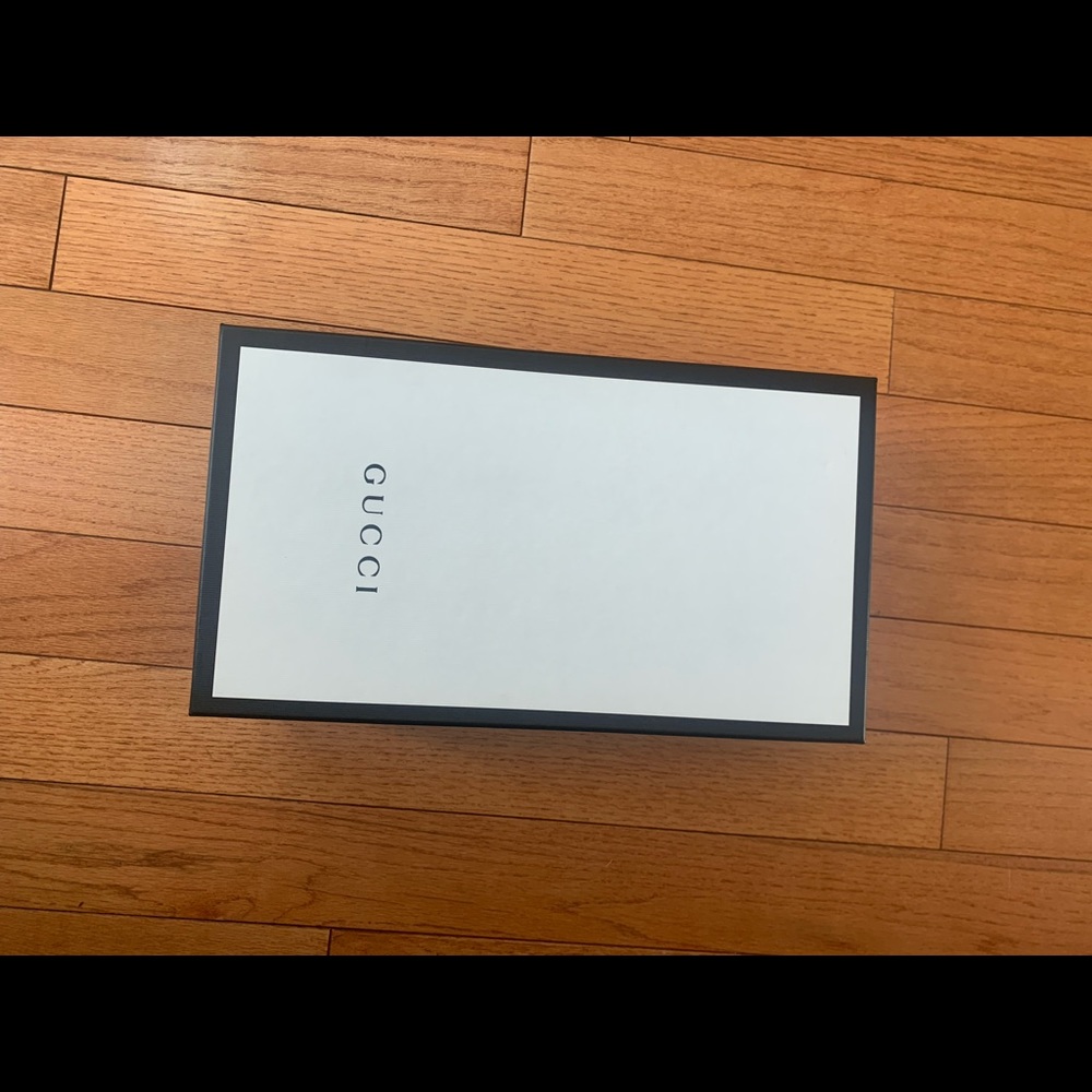 7 Gucci empty shoe boxes (5 white 2 green) - Picture 7 of 10